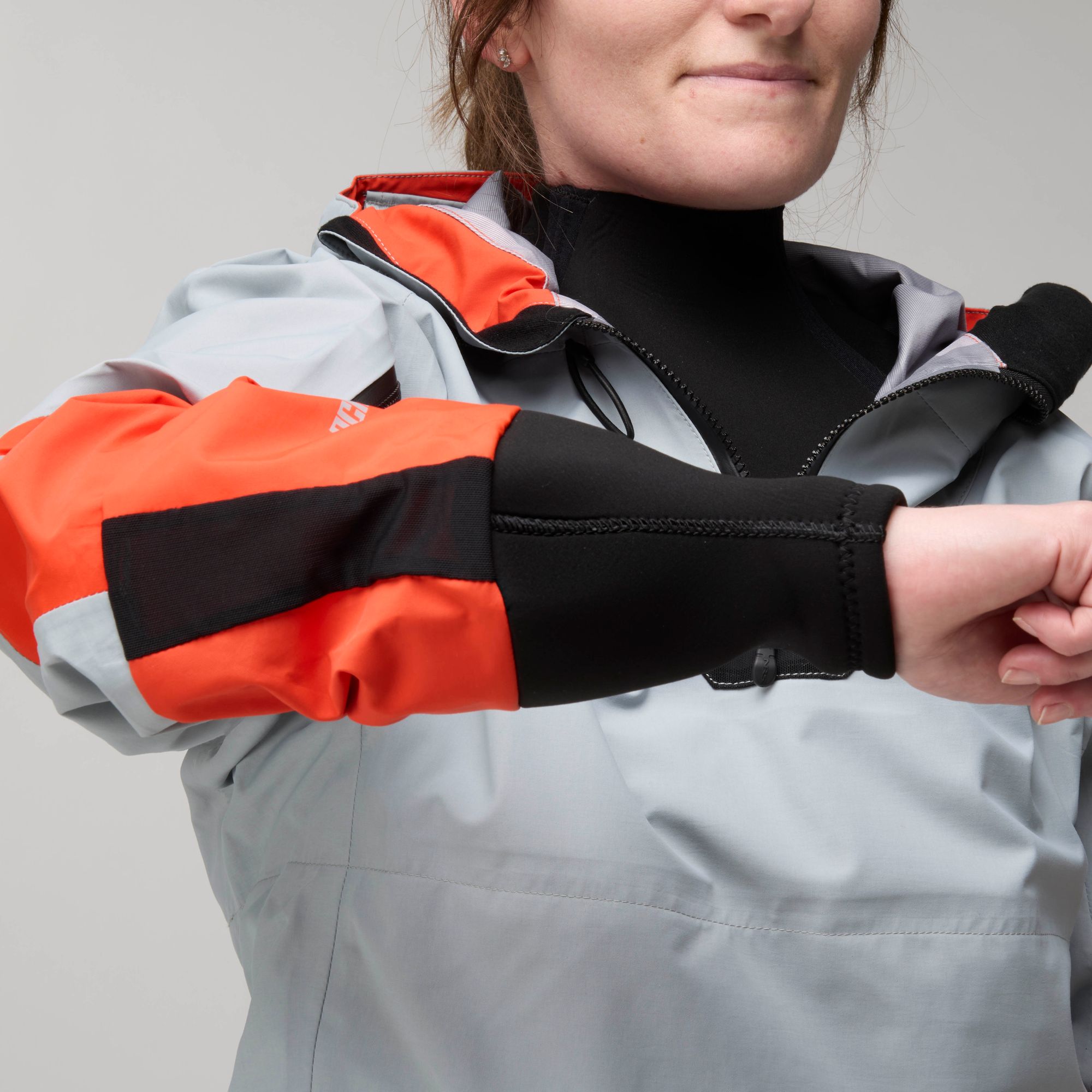 NRS Women's Element Jacket - Image 4