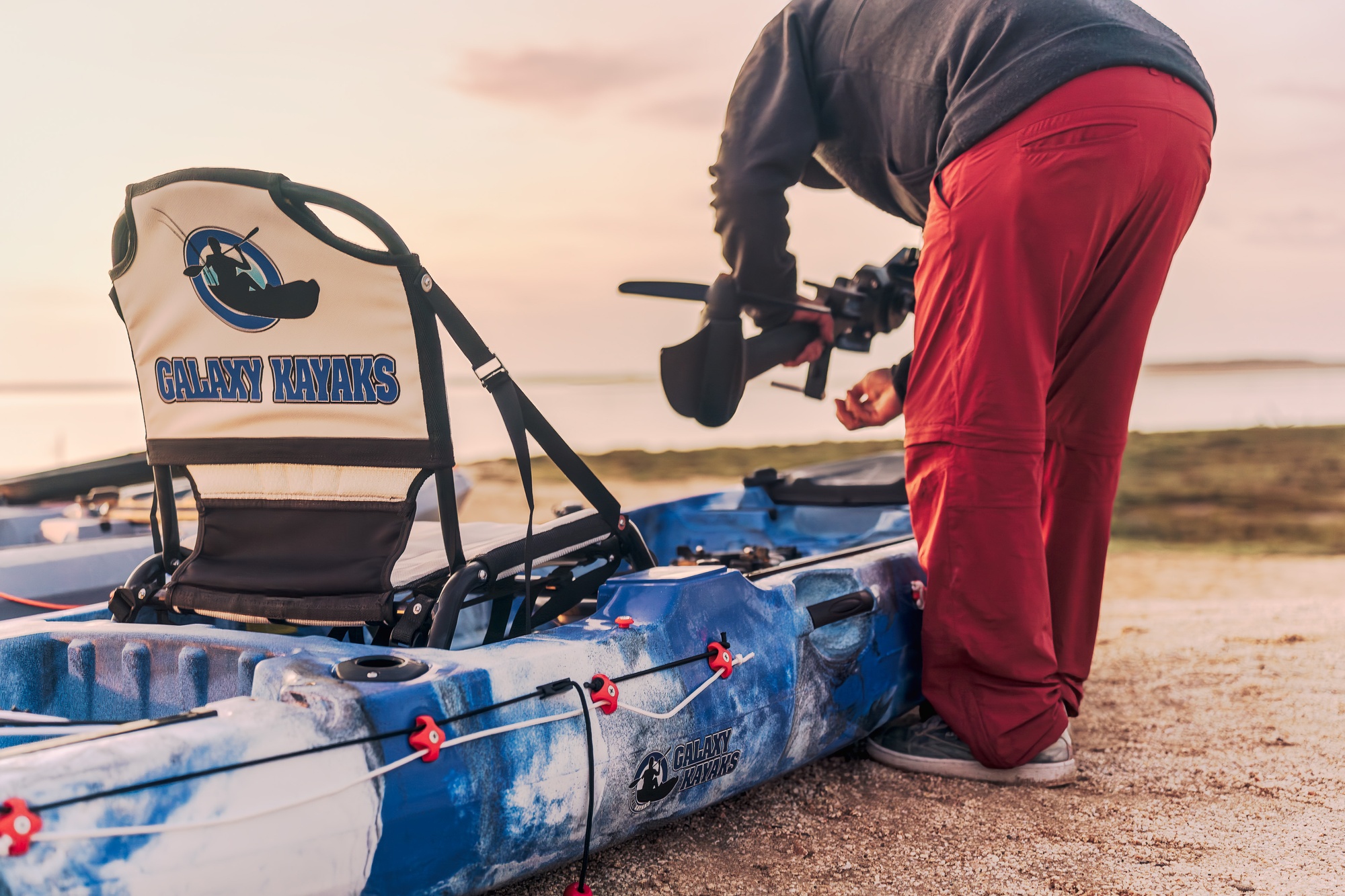 Galaxy Kayaks Supernova Jr kajako nuoma â dekio montavimas