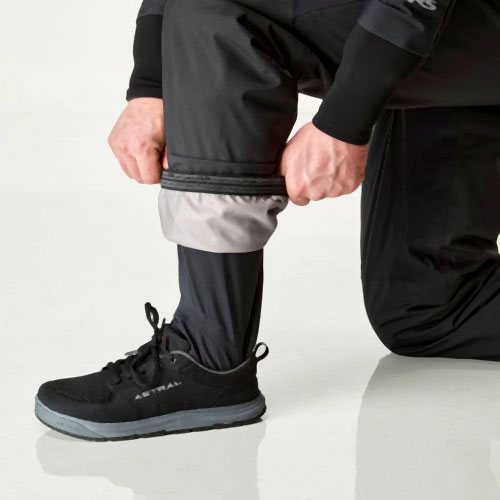 NRS Men's Pivot Dry Suit - Image 11